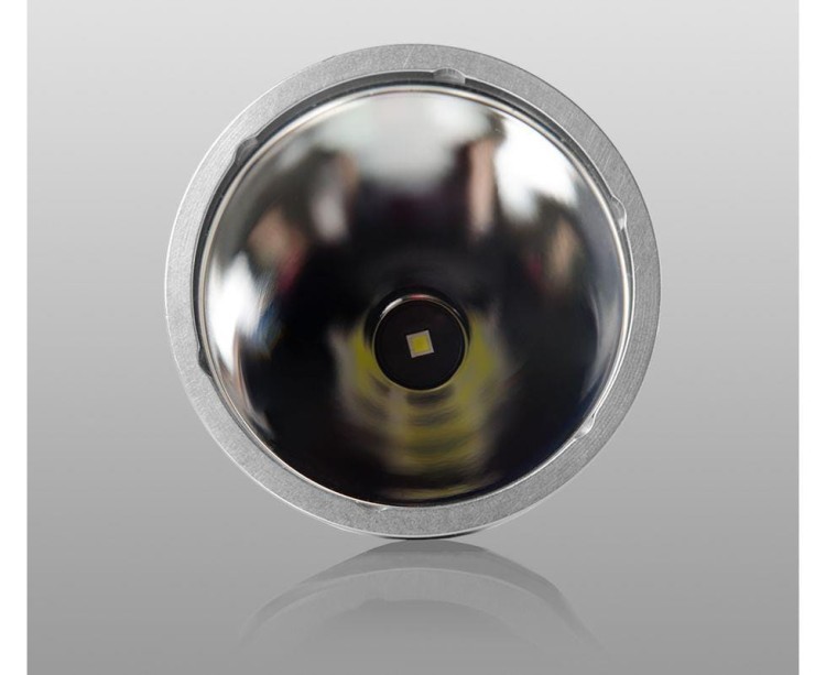 Latarka ArmyTek Barracuda Pro 1850 lm szperacz-225340