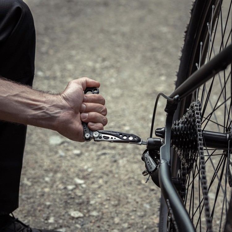 Multitool Leatherman Skeletool CX 830923-226739