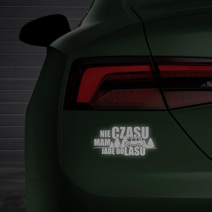 Odblaskowa czarna naklejka NIE MAM CZASU JADĘ DO LASU-227375