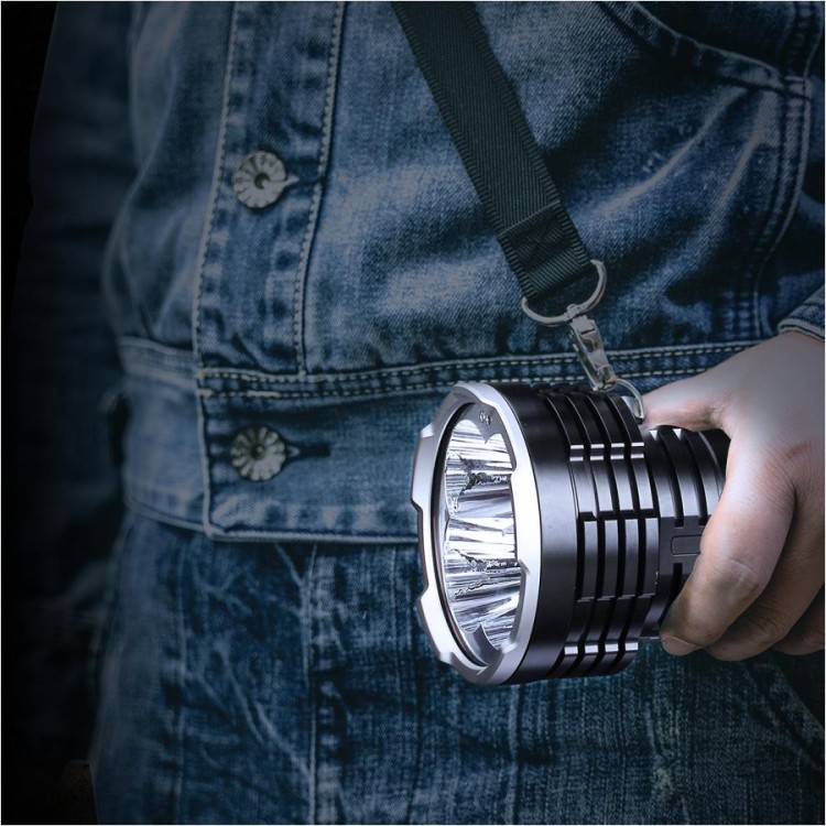 Latarka diodowa Fenix LR50R 12 000 lm-228322