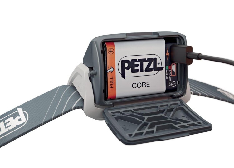Czołówka Petzl Tikka Core szara 450lm E067AA00-230074