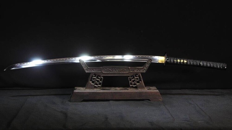 Miecz samurajski katana 61-62 HRC stal 1095 Hartowany Glinką Naturalny Hamon BL777-235201