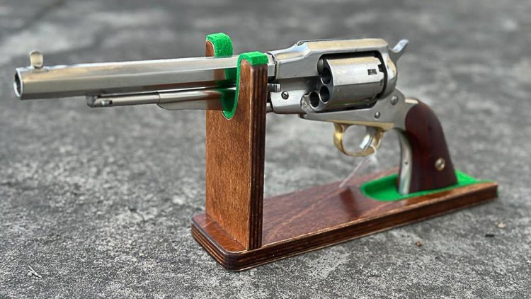 Stojak ekspozytor na broń krótką - rewolwer czarnoprochowy, pistolet, wiatrówkę, brązowy No.5-235496
