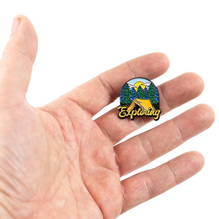 Pin Przypinka EXPLORING namiot - gadżet dla survivalowca, miłośnika natury-236167