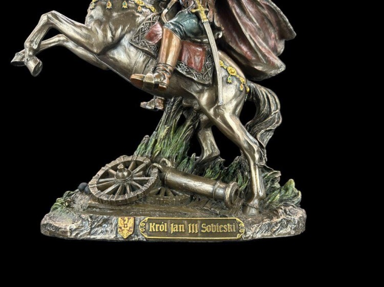 Ekskluzywna rzeźba figurka Król Jan III Sobieski 3-237880