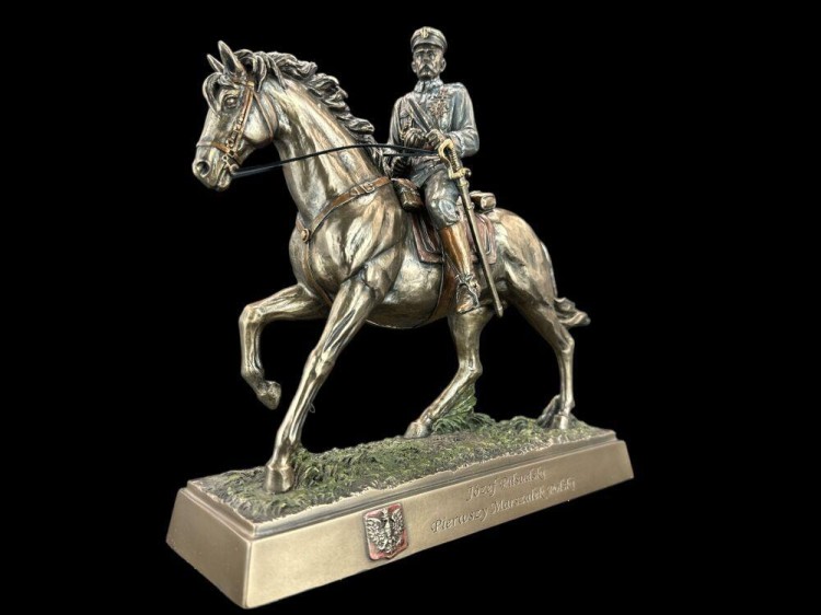 Ekskluzywna rzeźba figurka Józef Piłsudski 28,0 cm-237887