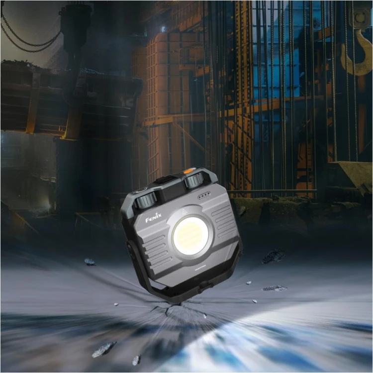 Lampa kempingowa Fenix CL28R 2000 lm white + red-232098