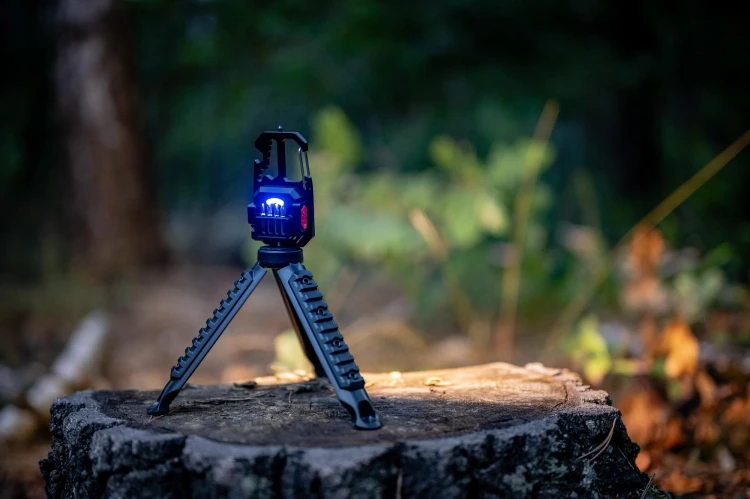 Lampka latarka Newell Lunar Multitool karabińczyk -232214