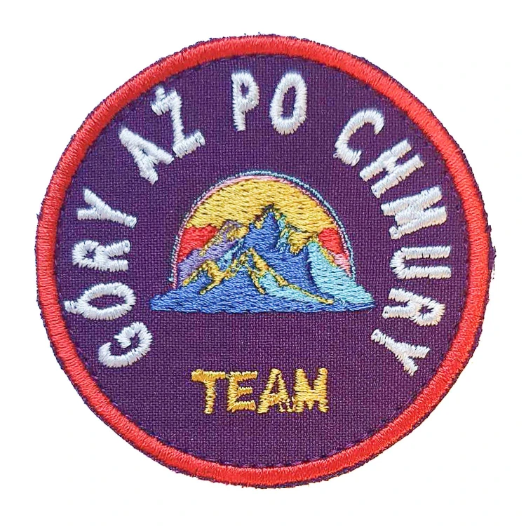 Naszywka GÓRY AŻ PO CHMURY team okrągła rzep duża -232329