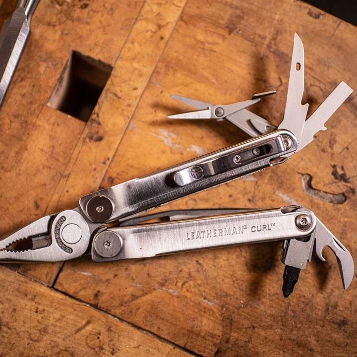 Multitool Leatherman Curl z kaburą 832932-232773