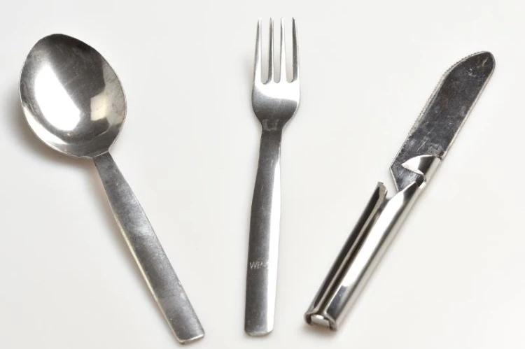 Niezbędnik stalowy Wojska Polskiego 3 cz. WZ-10-216972