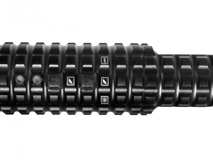 Paralizator Piranha Xtrem 8 mln z latarką w formie-222859