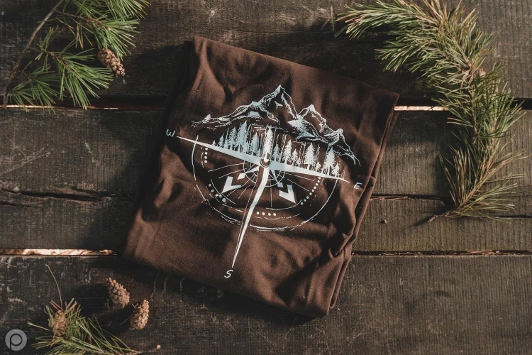 Koszulka T-shirt Róża Wiatrów brązowa TigerWood-225438