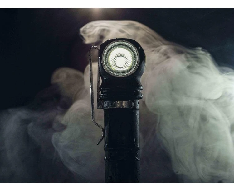 Latarka czołowa ArmyTek Wizard PRO MAX C2 Warm Magnet 3720 lm-227721