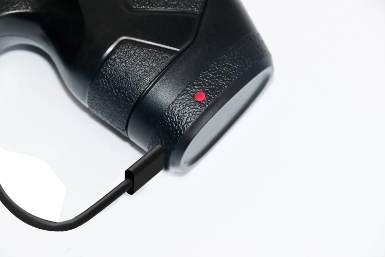 Paralizator na odległość strzelający HUSHA TX100P 55.000 V zestaw Basic-229689