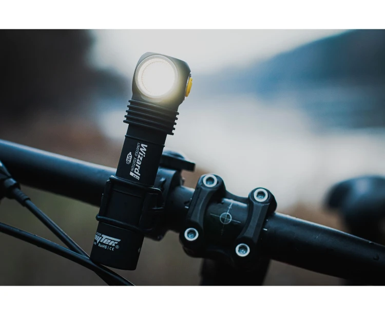 Montaż latarki do roweru Armytek ABM-01 uchwyt rowerowy-230756